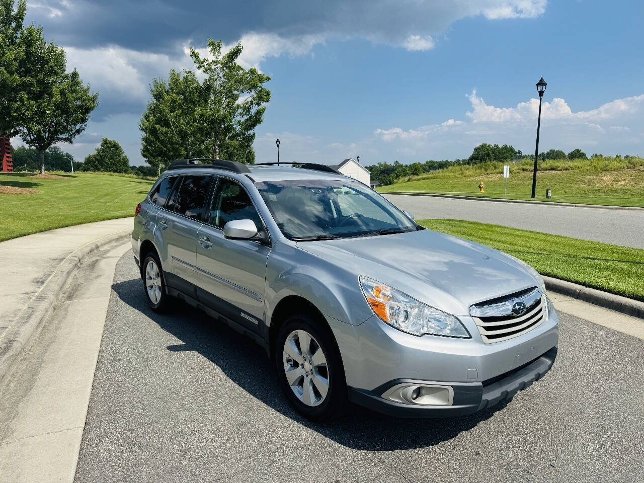 Used 2012 Subaru Outback 2.5i Premium AWD/4WD image 4