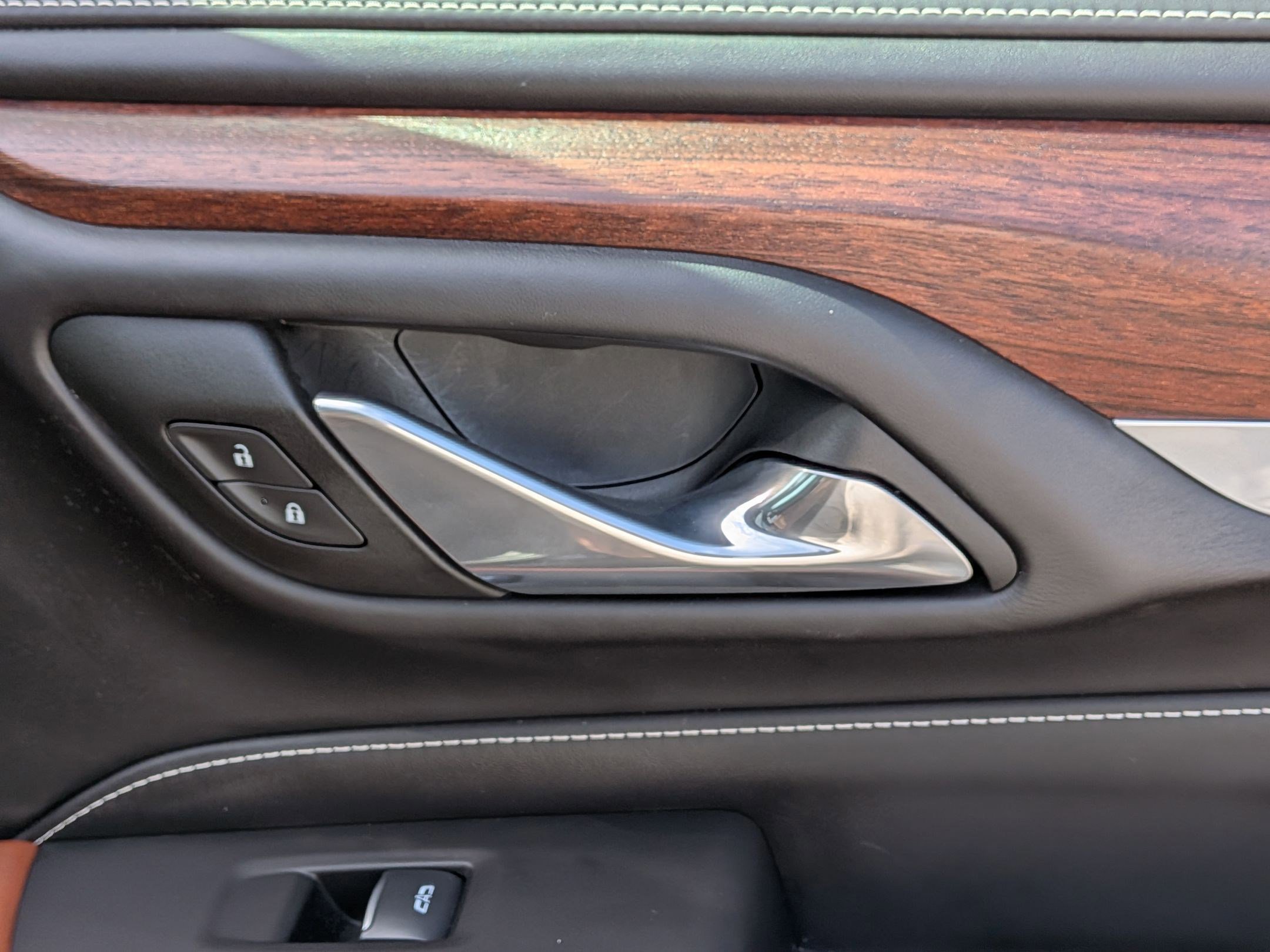 Used 2024 GMC Yukon Denali Ultimate image 40