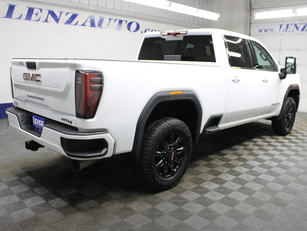 Used 2026 GMC Sierra 2500 AT4 w/ Technology Package AWD/4WD image 6