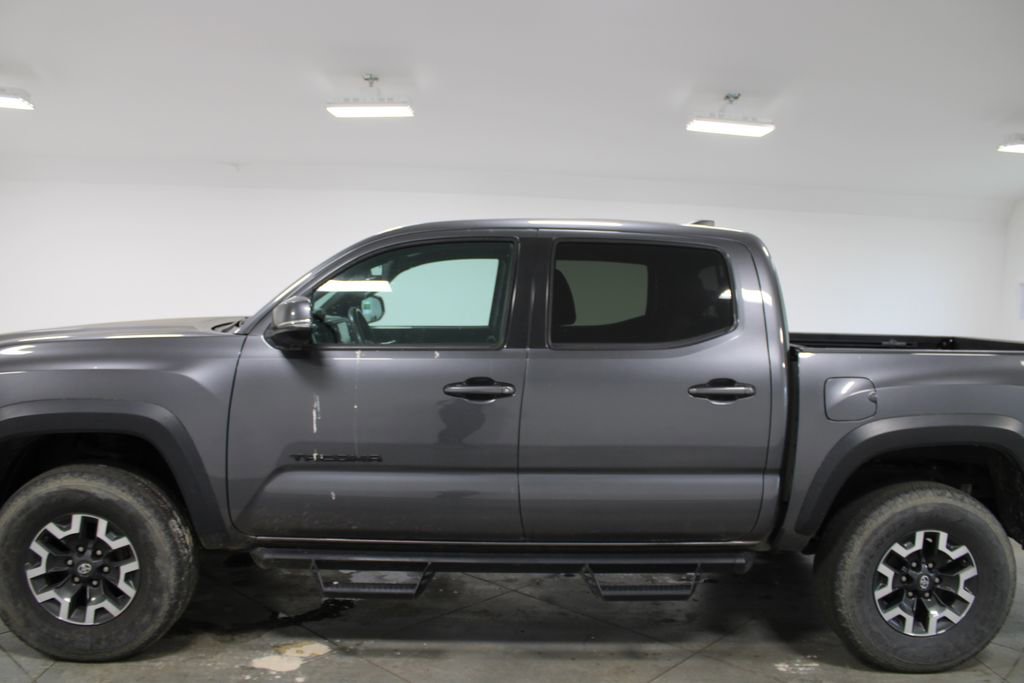 Used 2021 Toyota Tacoma TRD Off-Road image 6
