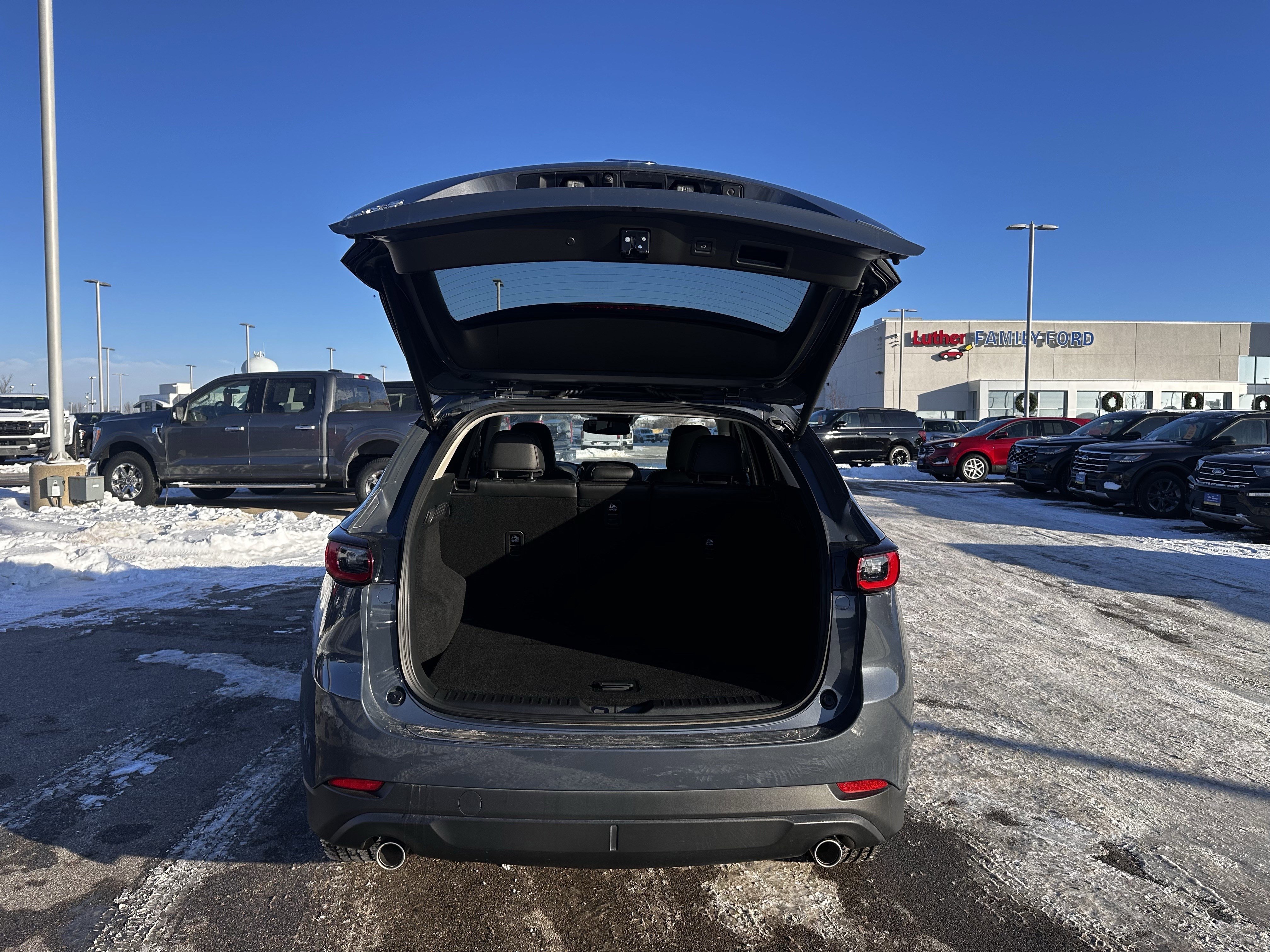 Used 2024 MAZDA CX-5 Carbon Edition image 22