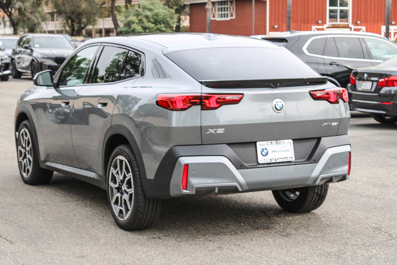 Used 2025 BMW X2 xDrive28i image 4