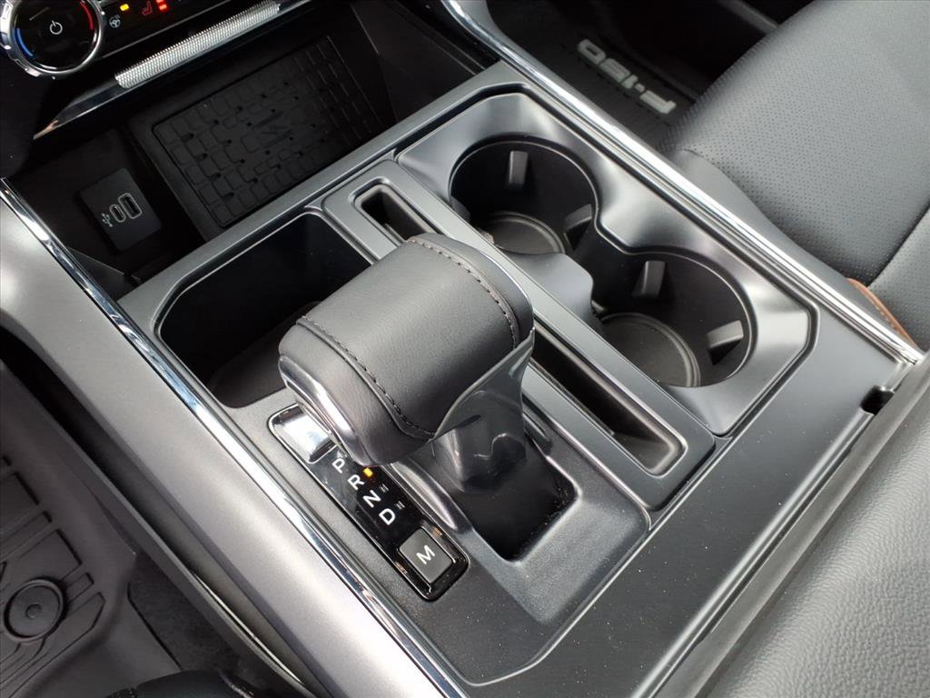 New 2025 Ford F150 Lariat w/ Equipment Group 502A High image 19