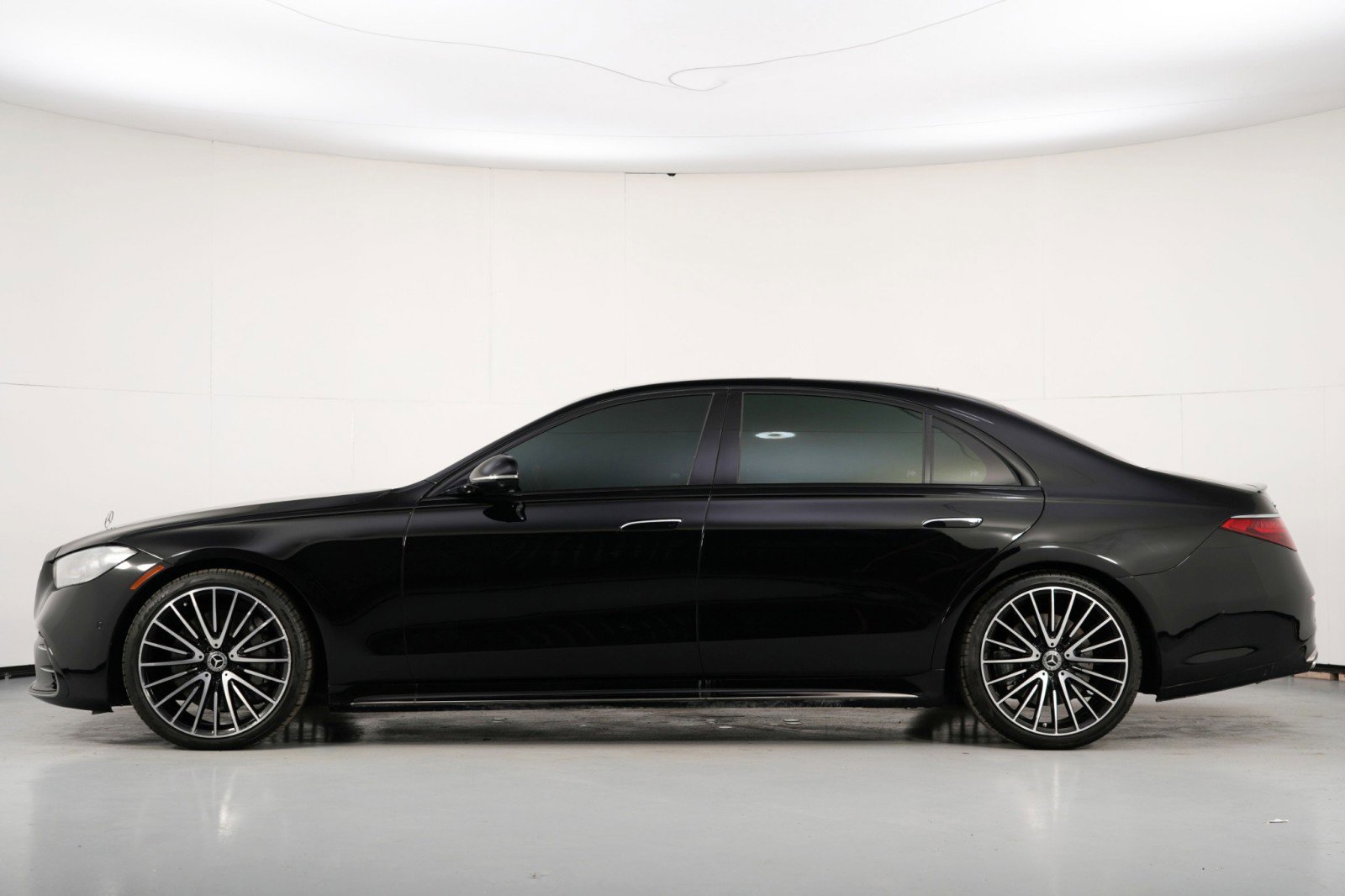 Used 2023 Mercedes-Benz S 580 4MATIC Sedan image 9