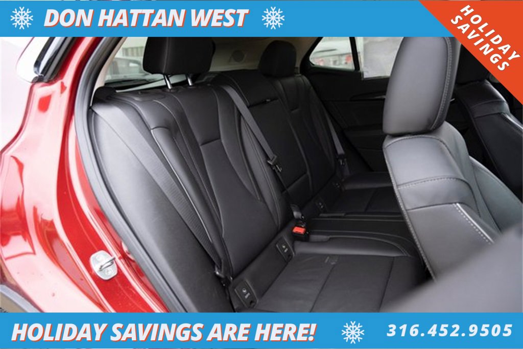 Used 2023 Buick Envision Essence image 25