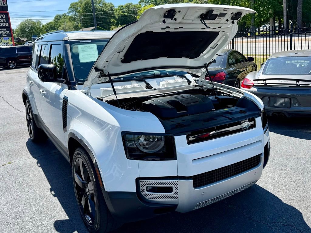 Used 2020 Land Rover Defender 110 HSE AWD/4WD image 3