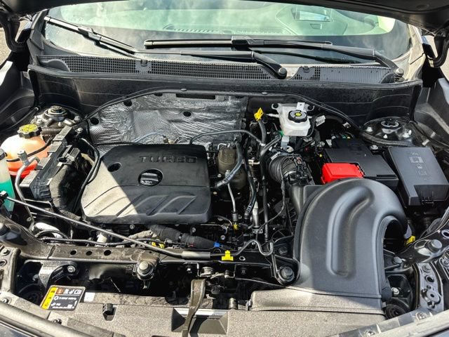 Used 2023 Buick Encore GX Essence w/ Advanced Technology Package FWD image 12