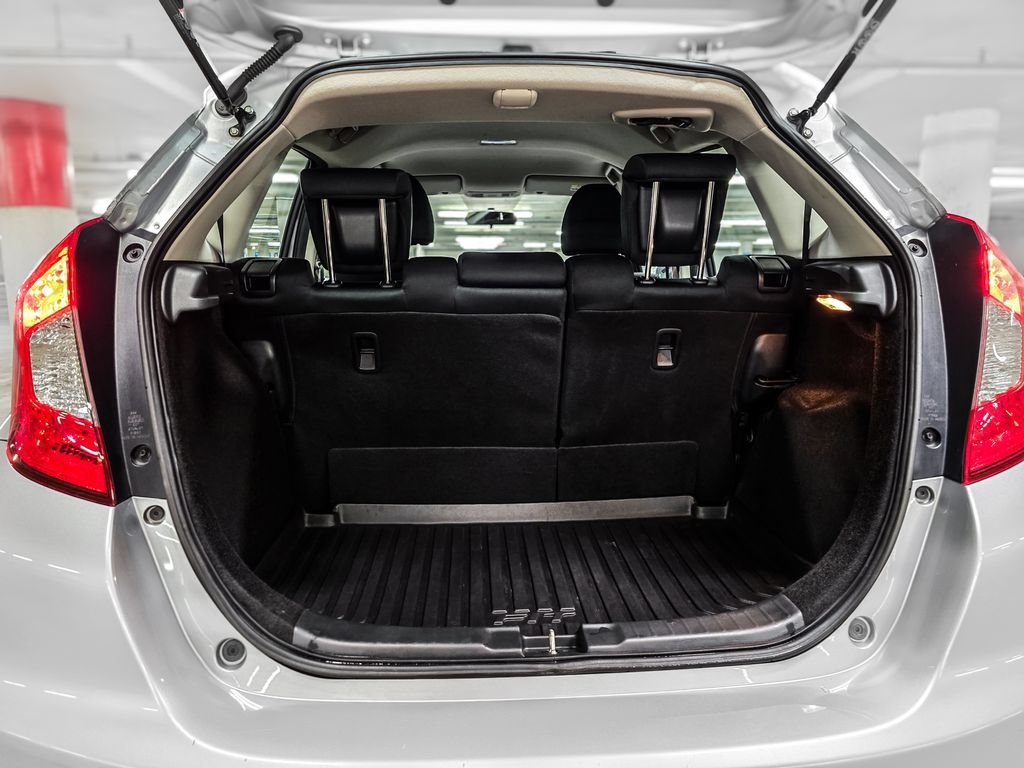 Used 2020 Honda Fit LX image 7