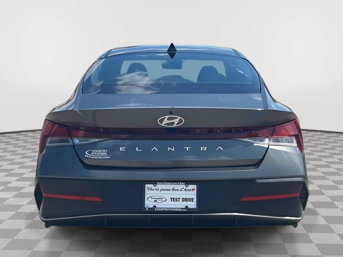 Certified 2024 Hyundai Elantra SEL FWD image 10