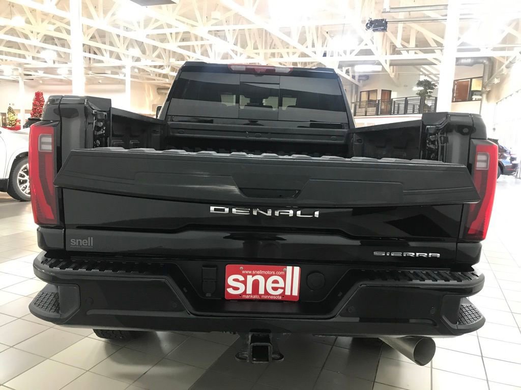 Used 2025 GMC Sierra 3500 Denali Ultimate image 5
