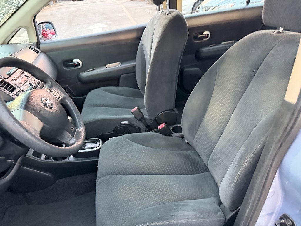 Used 2011 Nissan Versa 1.8 S w/ Plus Pkg FWD image 10
