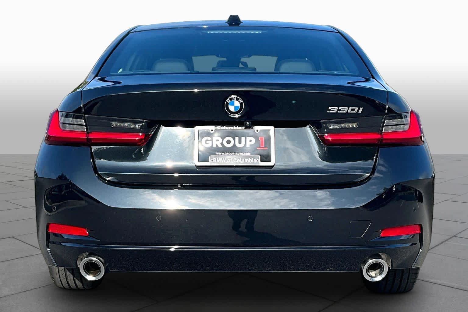 Used 2025 BMW 330i Sedan RWD image 4