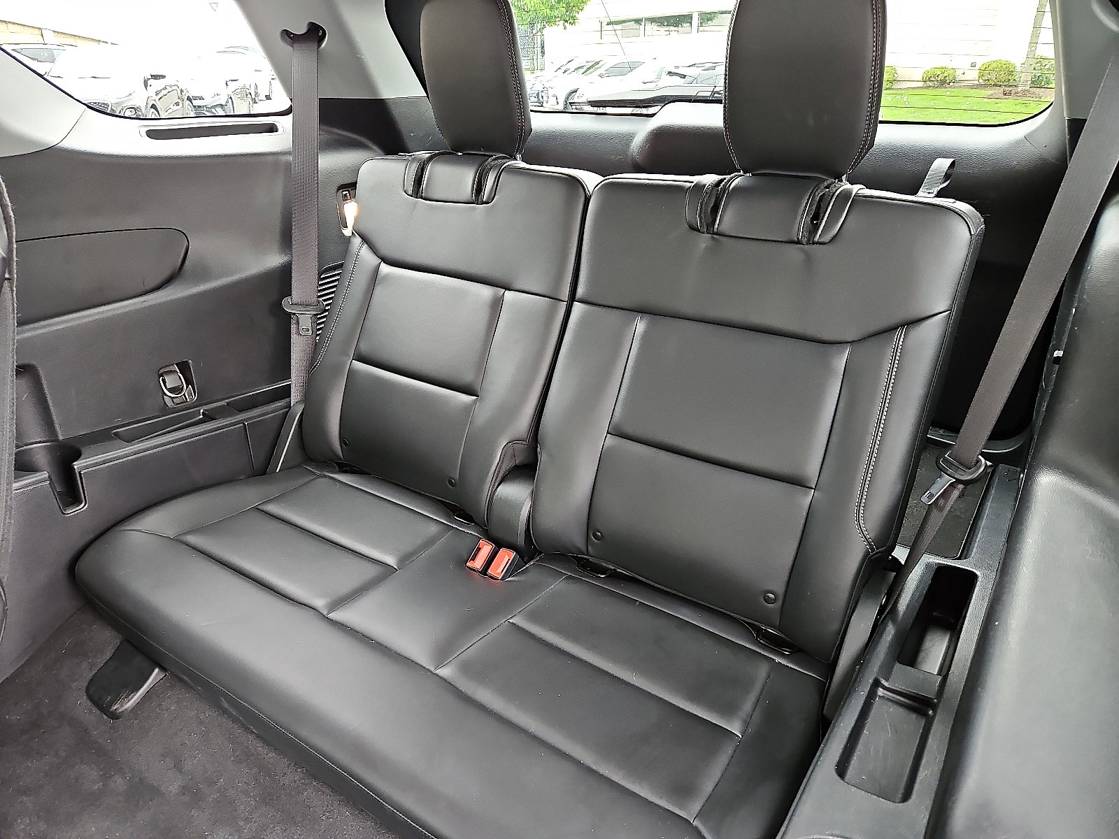 Certified 2022 Ford Explorer XLT w/ Equipment Group 202A image 11