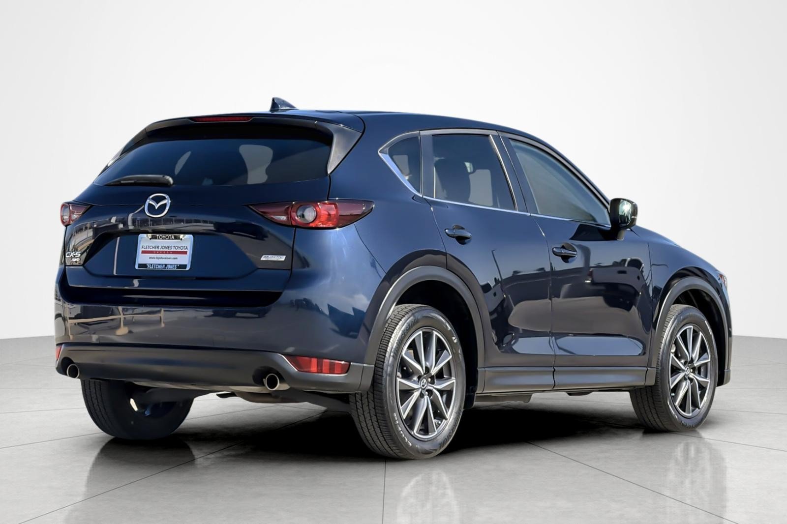Used 2018 MAZDA CX-5 Touring w/ Preferred Equipment Package AWD/4WD image 5