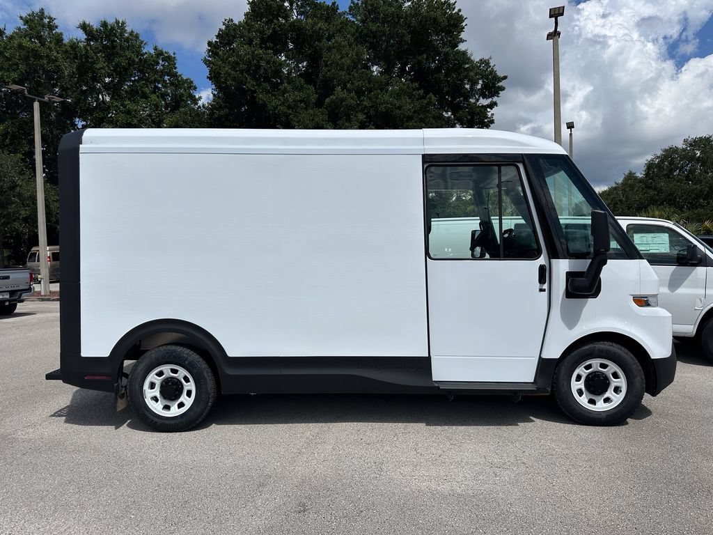 New 2026 Chevrolet Brightdrop 400 w/ Power Door Package AWD/4WD image 4