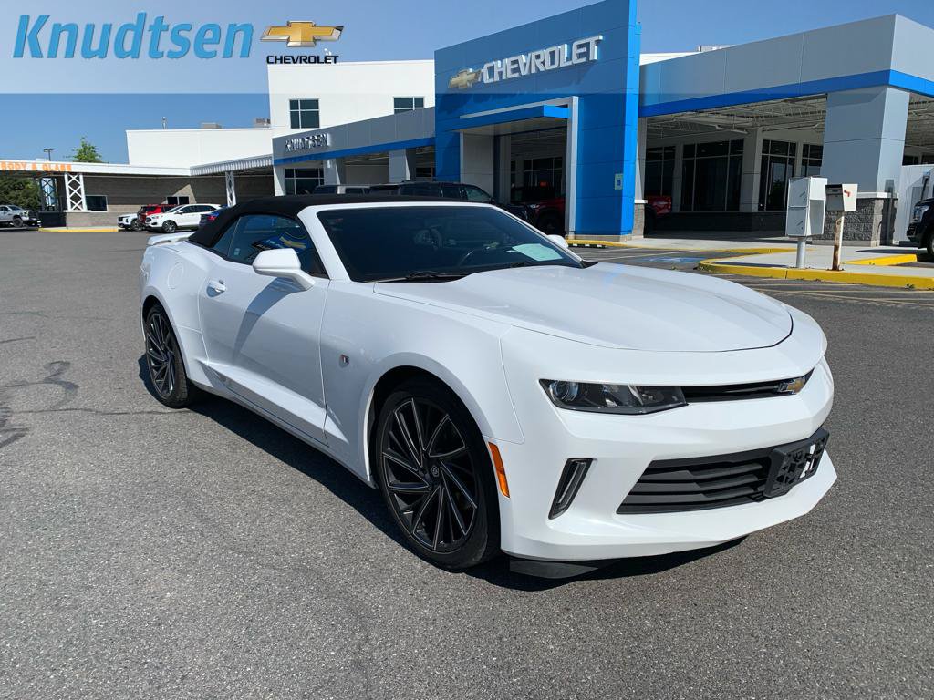 Used 2018 Chevrolet Camaro LT RWD image 1