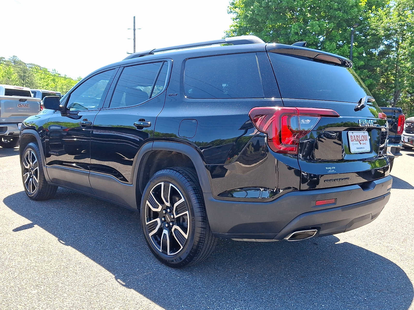 Used 2021 GMC Acadia SLT w/ Elevation Edition FWD image 4