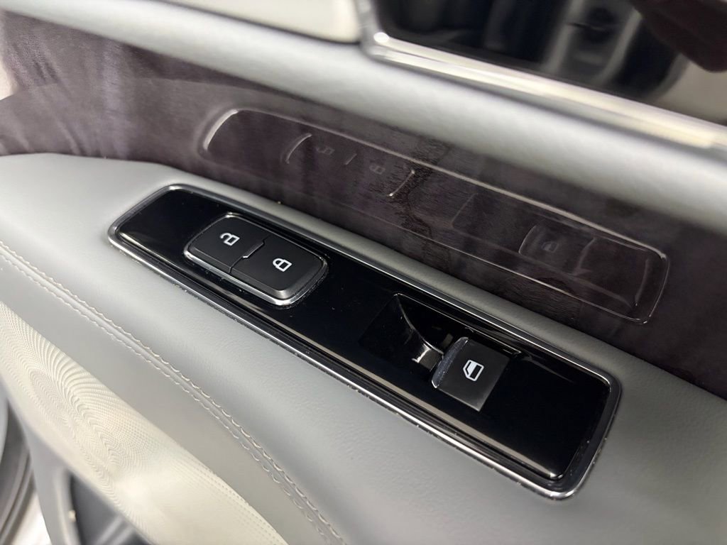 Used 2019 Lincoln Navigator Reserve AWD/4WD image 50