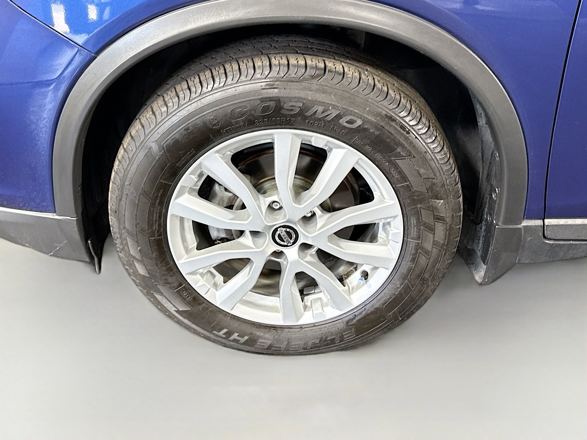 Used 2018 Nissan Rogue SV FWD image 38