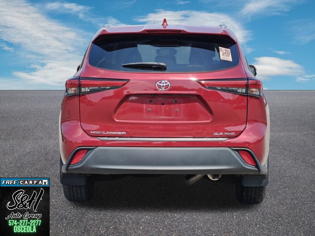 Used 2020 Toyota Highlander XLE AWD/4WD image 15