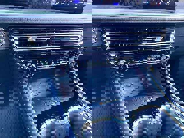 New 2026 Chevrolet Traverse LT w/ Sun and Wheel Package image 23