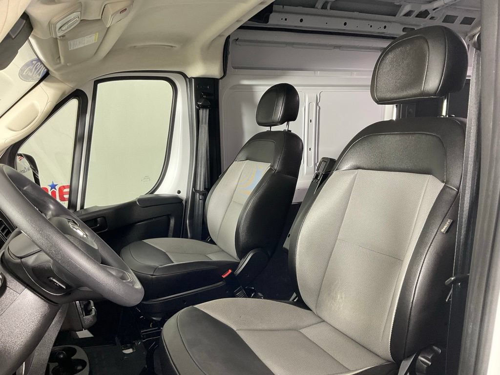 Used 2025 RAM ProMaster 2500 w/ Convenience Group FWD image 14