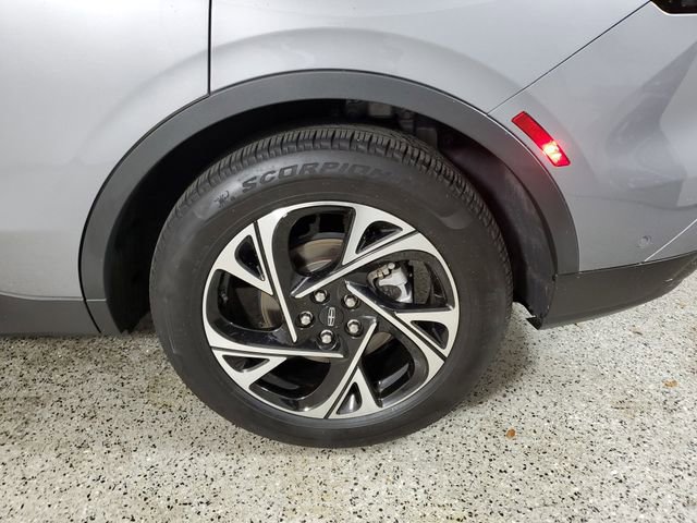 Used 2024 Lincoln Nautilus Premier w/ Jet Appearance Package image 8