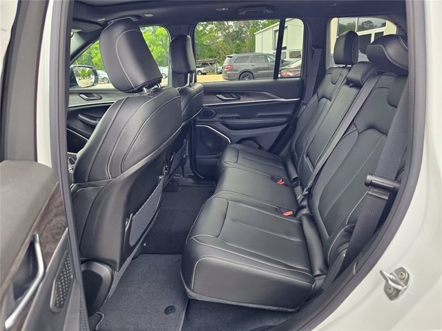 New 2026 Jeep Grand Cherokee Limited w/ Limited Altitude Package RWD image 66