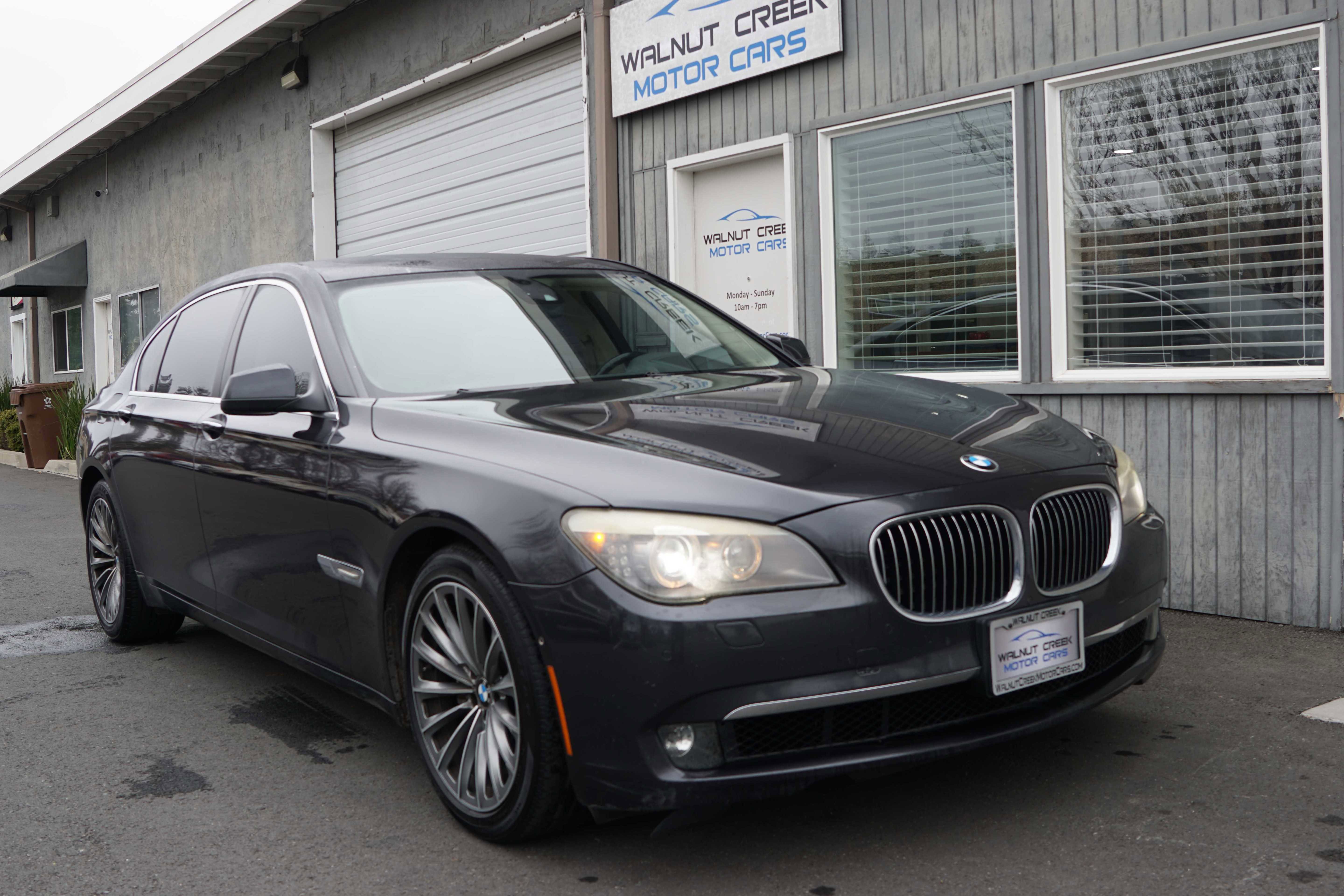 Used 2012 BMW 740Li image 22