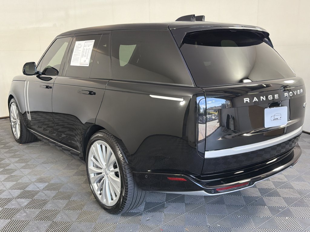 Used 2023 Land Rover Range Rover First Edition AWD/4WD image 3