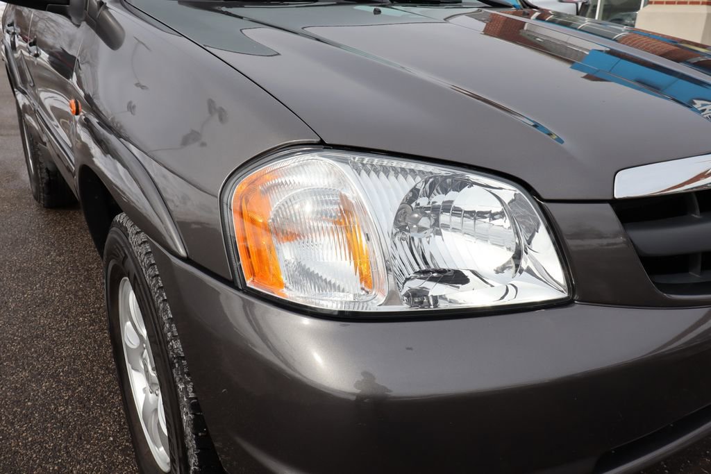 Used 2004 MAZDA Tribute ES w/ Luxury Pkg image 4