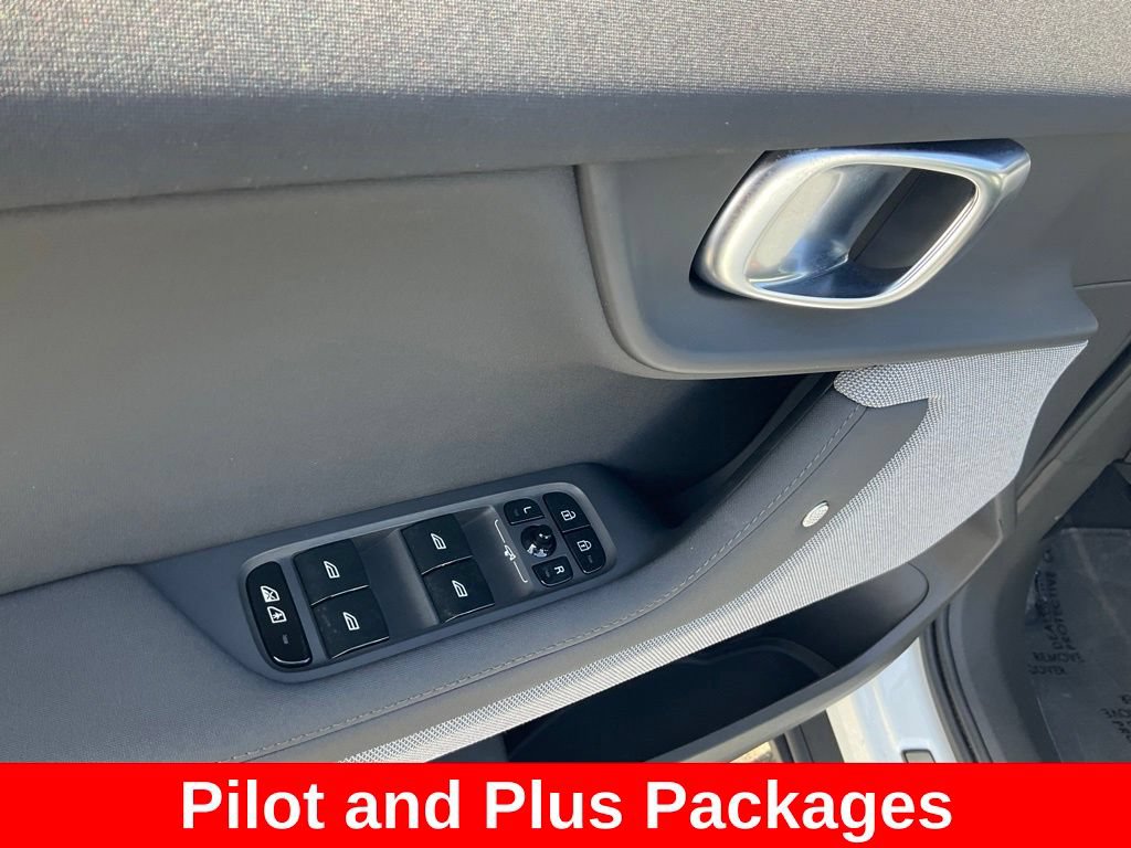 Used 2023 Polestar Polestar 2 FWD image 25