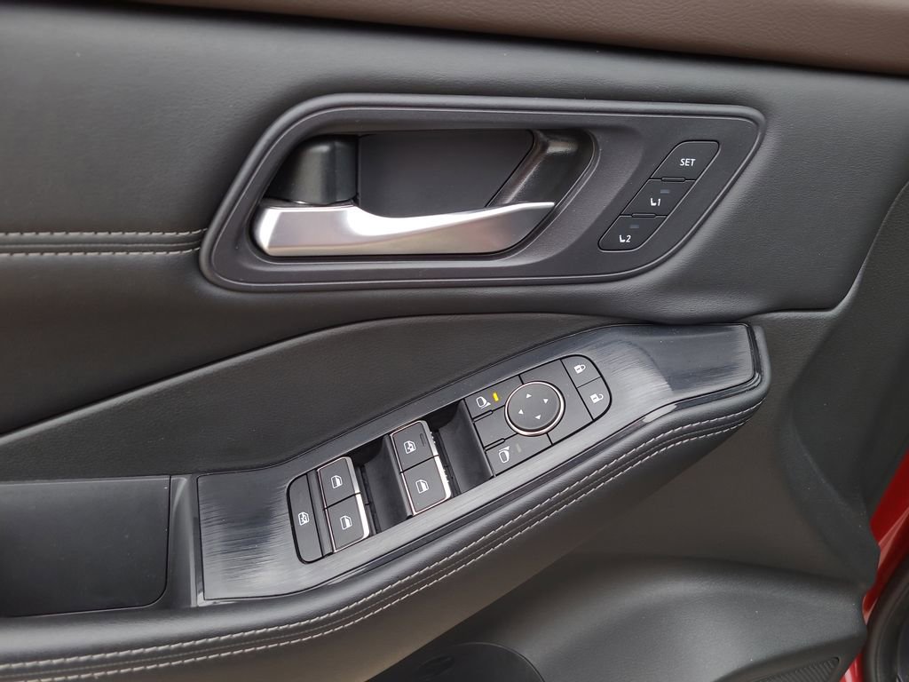 Certified 2023 Nissan Rogue SL w/ SL Premium Package FWD image 19