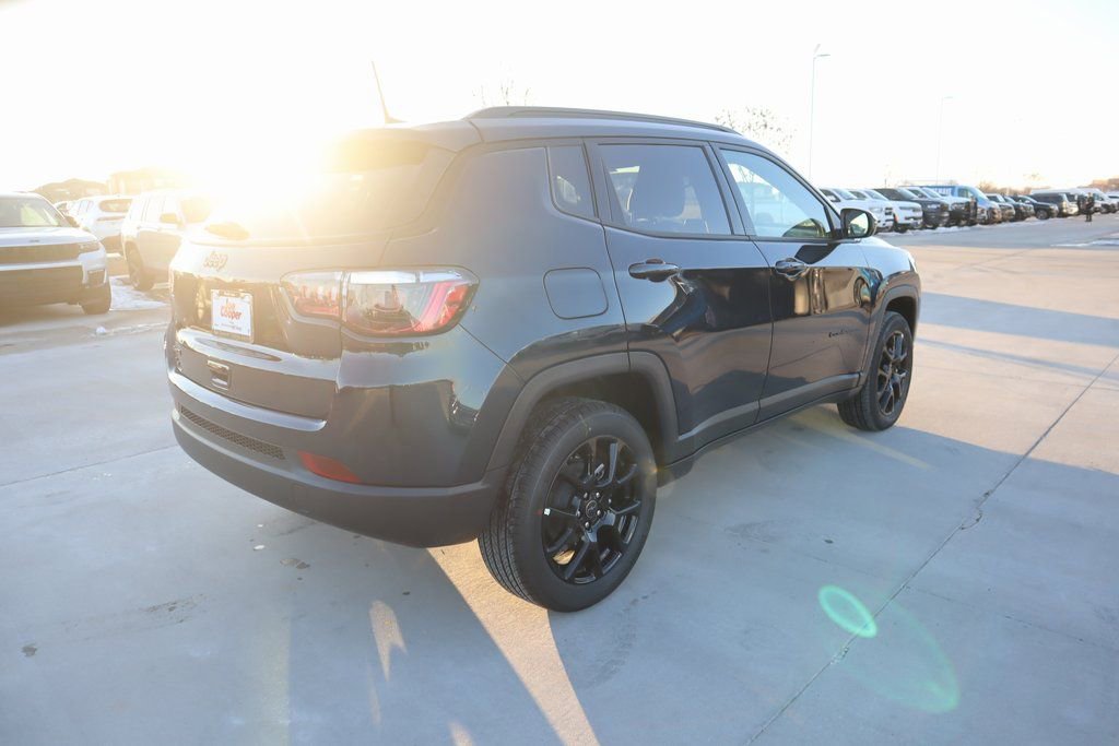 New 2026 Jeep Compass Latitude image 20