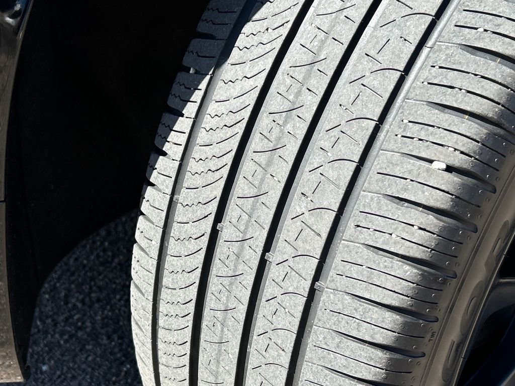 Used 2021 Chevrolet Blazer RS w/ Enhanced Convenience Package image 26