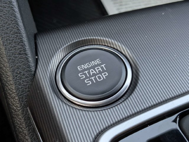 Used 2026 Kia Sportage EX FWD image 31
