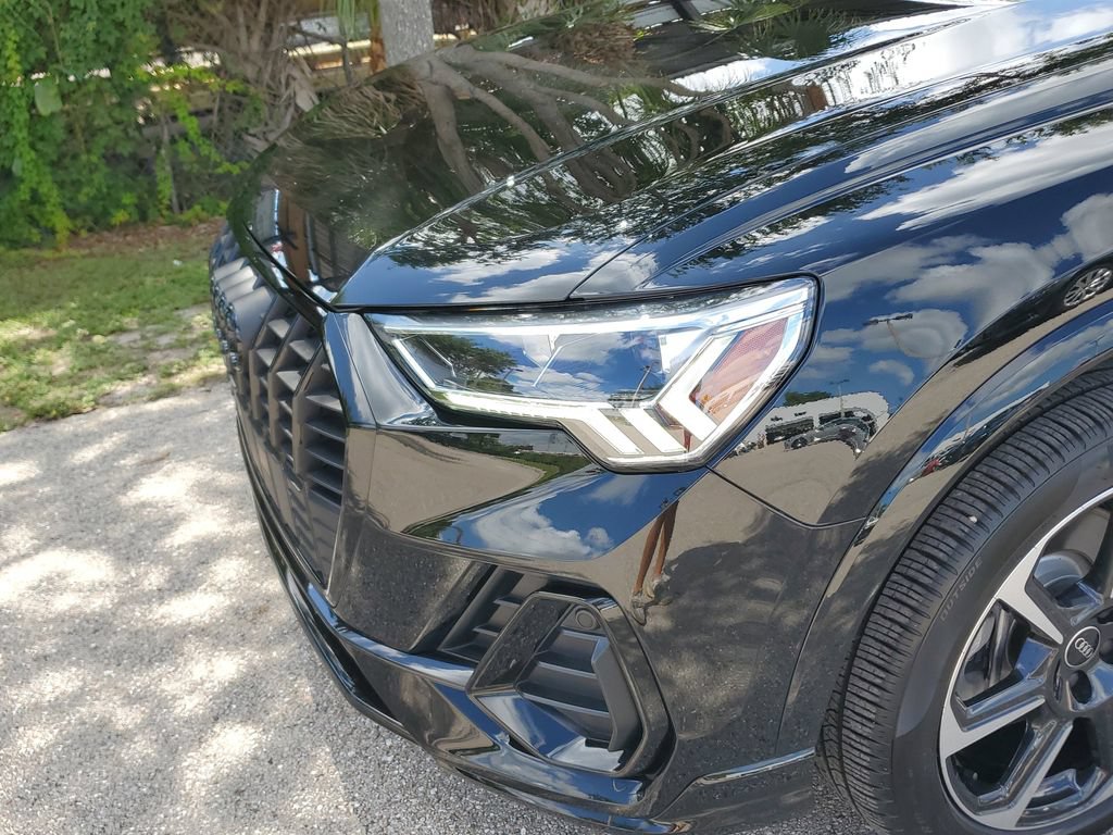 Certified 2025 Audi Q3 2.0T Premium Plus w/ Premium Plus Package AWD/4WD image 12