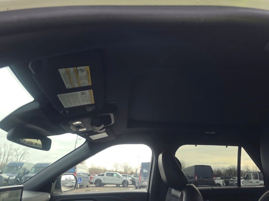 Used 2025 Ford Explorer ST AWD/4WD image 10
