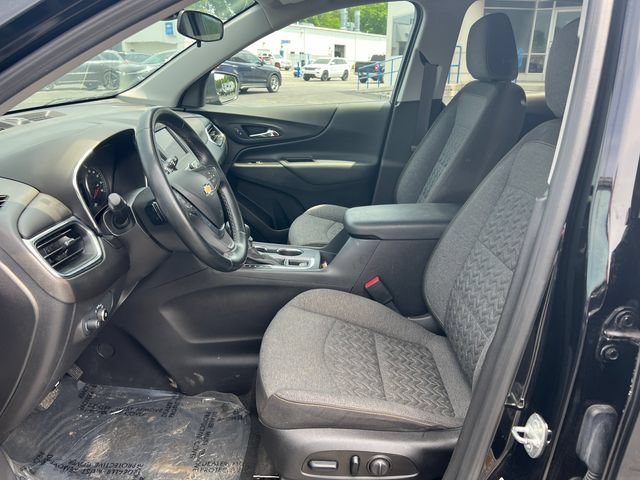 Used 2023 Chevrolet Equinox LT w/ Driver Convenience Package AWD/4WD image 4