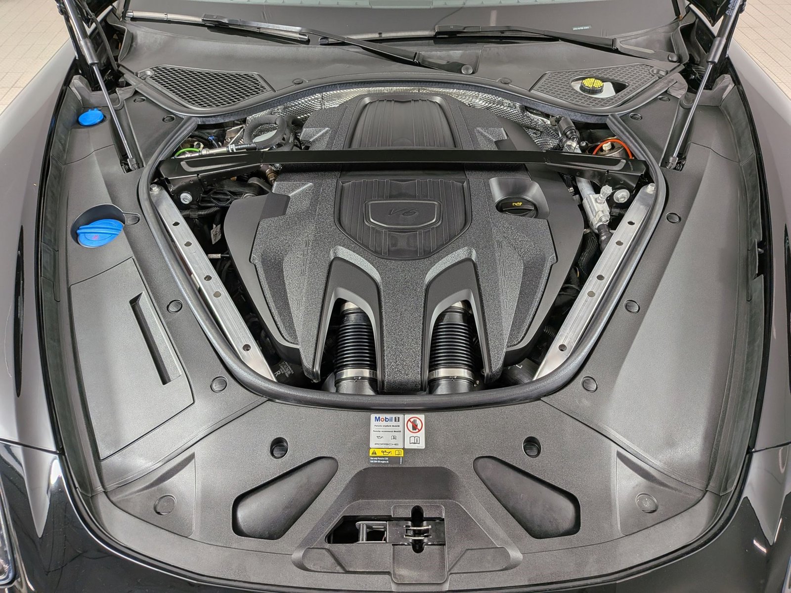 Certified 2023 Porsche Panamera Platinum Edition RWD image 26