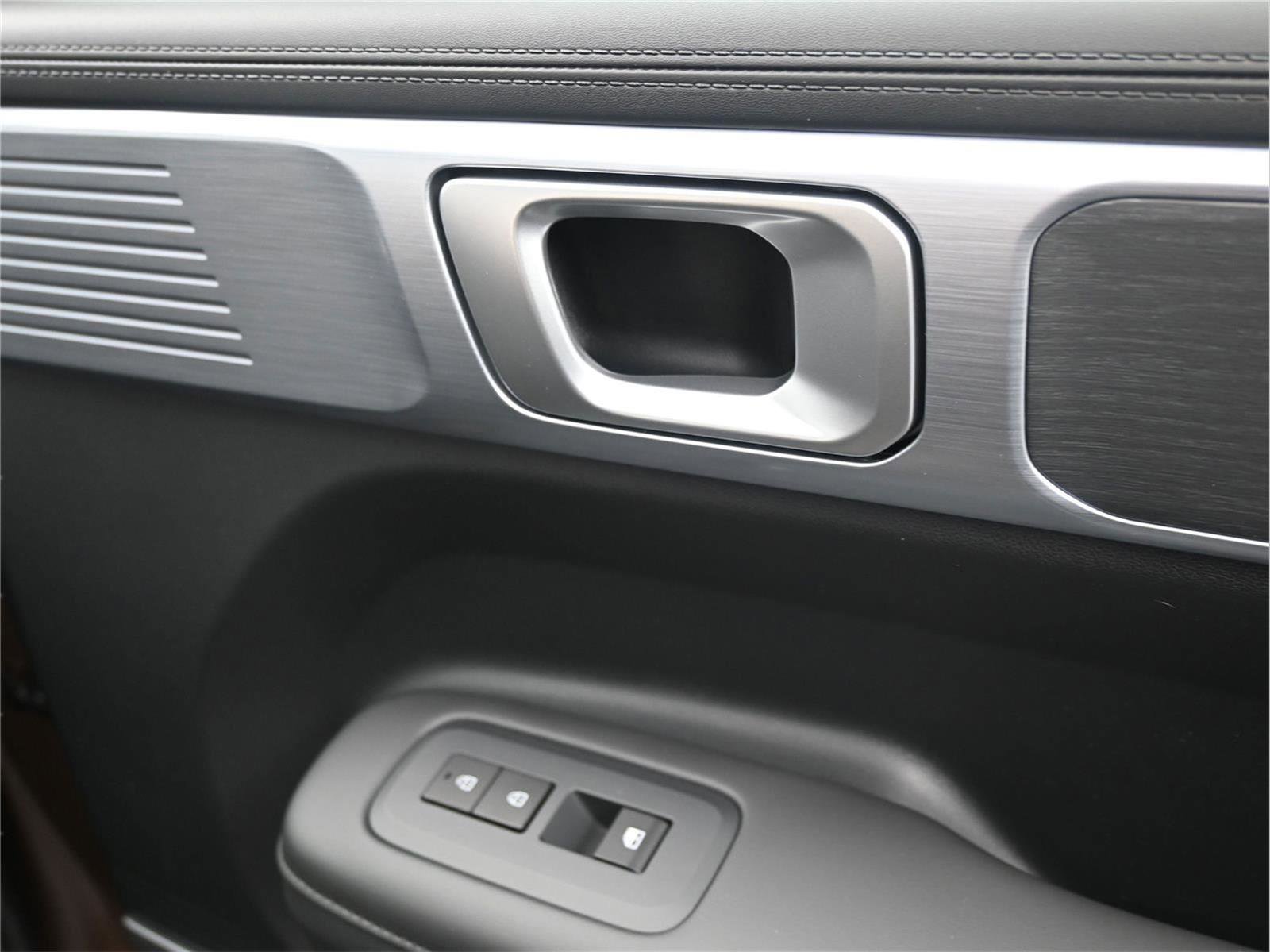 New 2026 Hyundai Santa Fe Limited FWD image 5