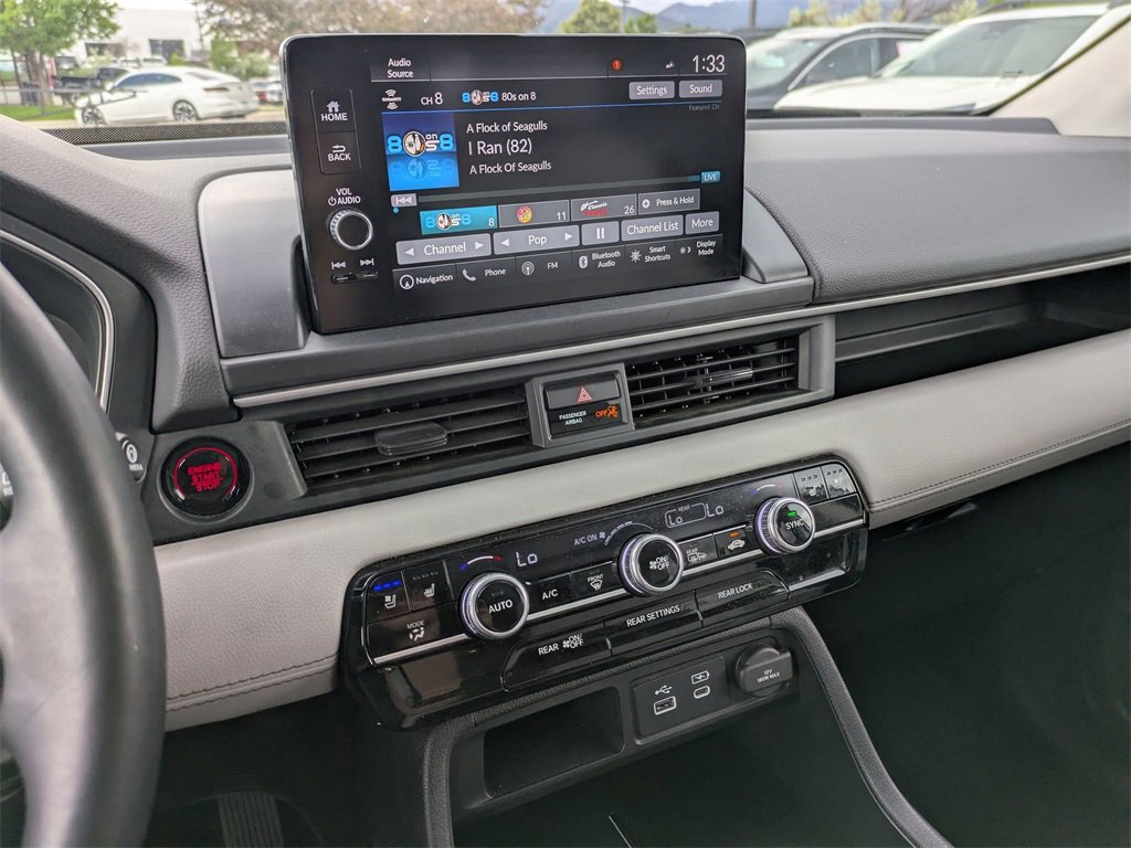 Used 2023 Honda Pilot Elite image 18