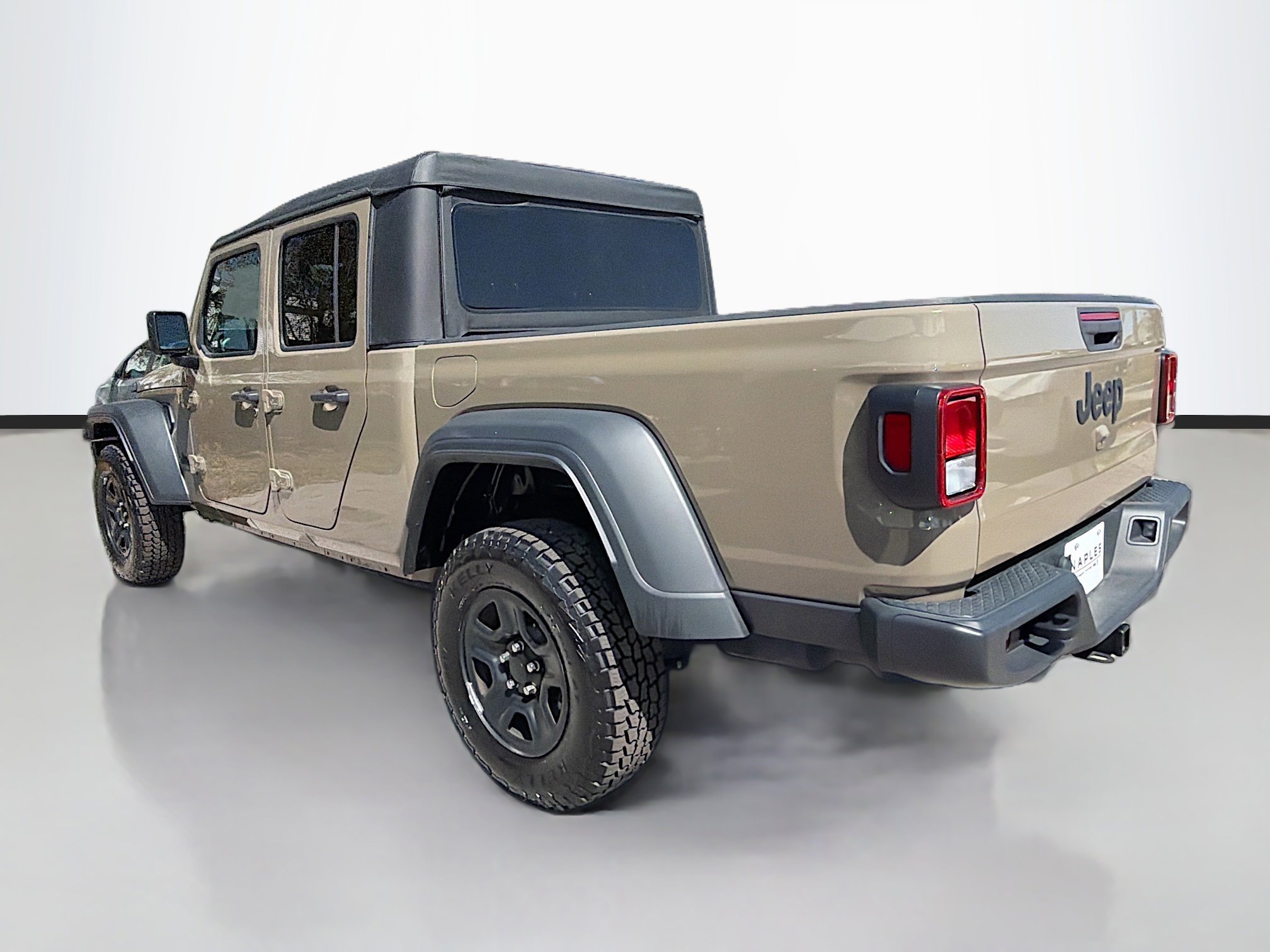 Used 2020 Jeep Gladiator Sport image 6