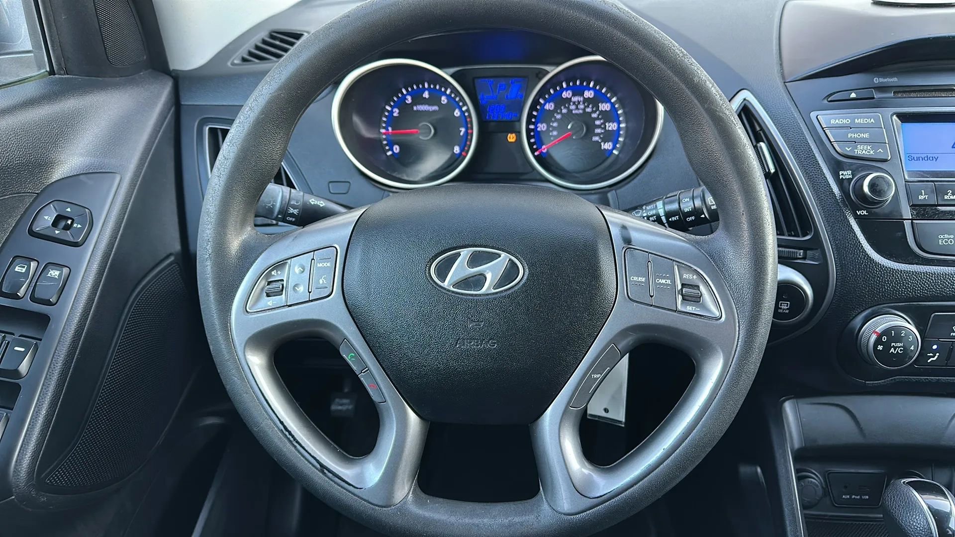 Used 2014 Hyundai Tucson GLS image 24