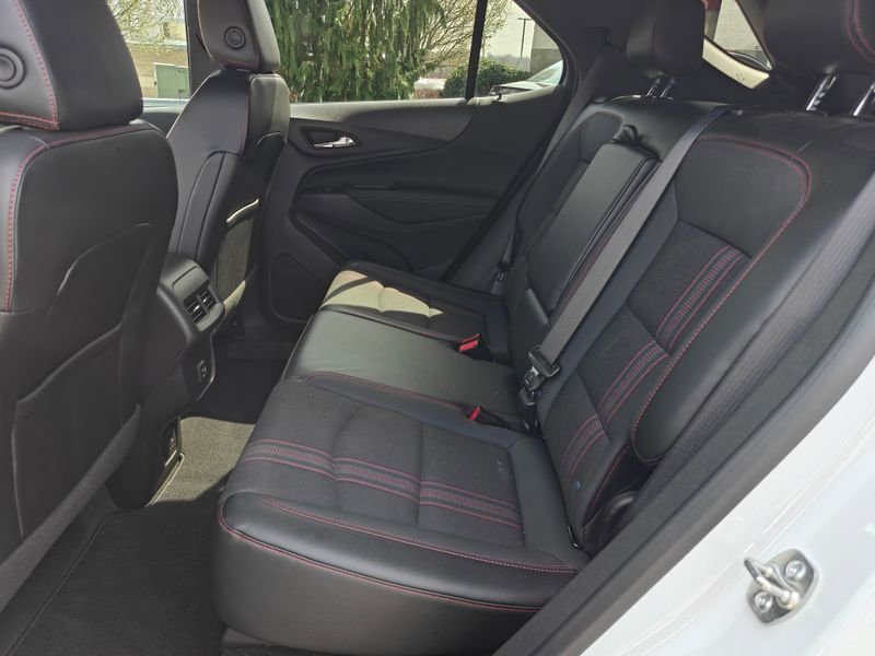 Used 2024 Chevrolet Equinox RS image 20