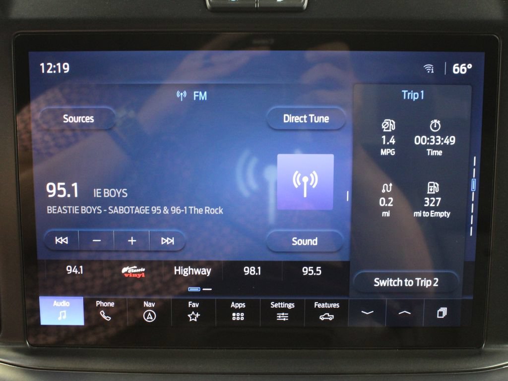 Used 2026 Ford F350 Lariat w/ Tremor Off-Road Package AWD/4WD image 31
