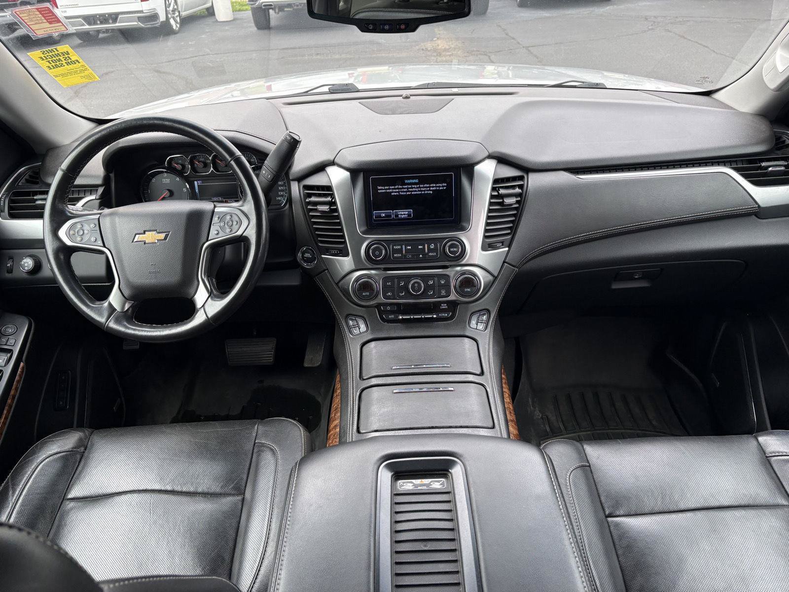 Used 2020 Chevrolet Suburban Premier AWD/4WD image 15