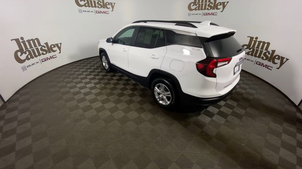 Used 2023 GMC Terrain SLE w/ Driver Convenience Package FWD image 6