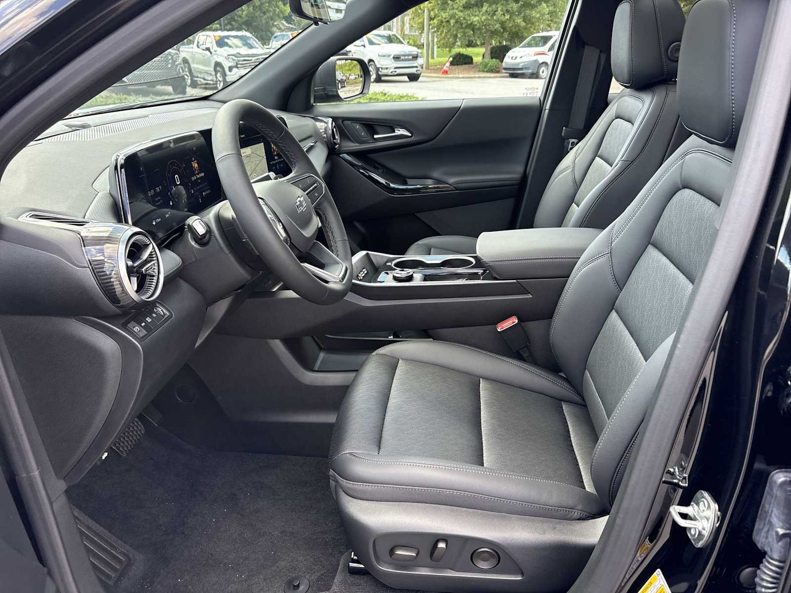 New 2027 Chevrolet Equinox LT w/ Convenience Package II AWD/4WD image 20