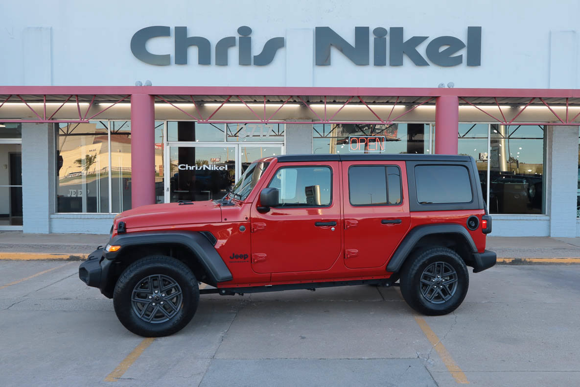 Used 2025 Jeep Wrangler Unlimited Sport AWD/4WD image 1